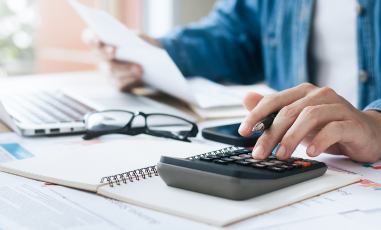 4 Helpful Tips to Get Your Business Out of Debt